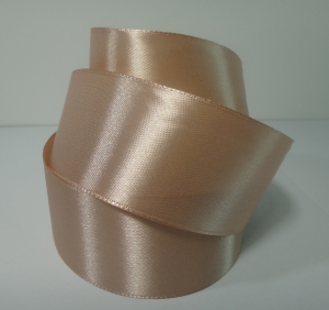 Лента атласная 40 мм(цв. 91\92 беж золотистый / 23 метра)