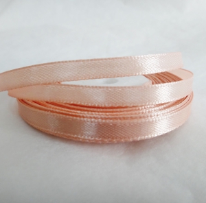 Лента атласная 7 мм(цв.107 розовопомадный / 23 метра)