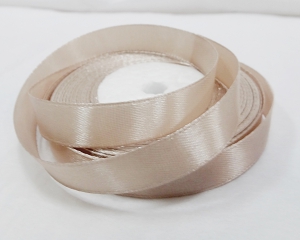 Лента атласная 12мм цв 172 ,светлокофейный .