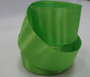 Лента атласная 40 мм(цв. 137.52  салатовый, 23 метра)